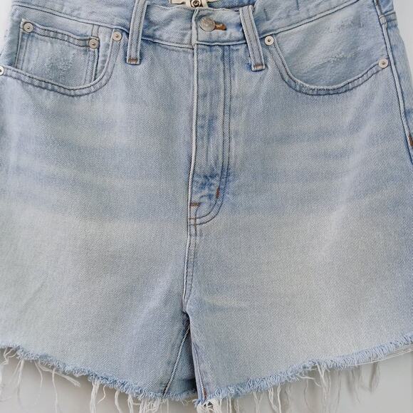 Madewell SZ 28 The Mom Jean Short Light Wash - Picture 4 of 6